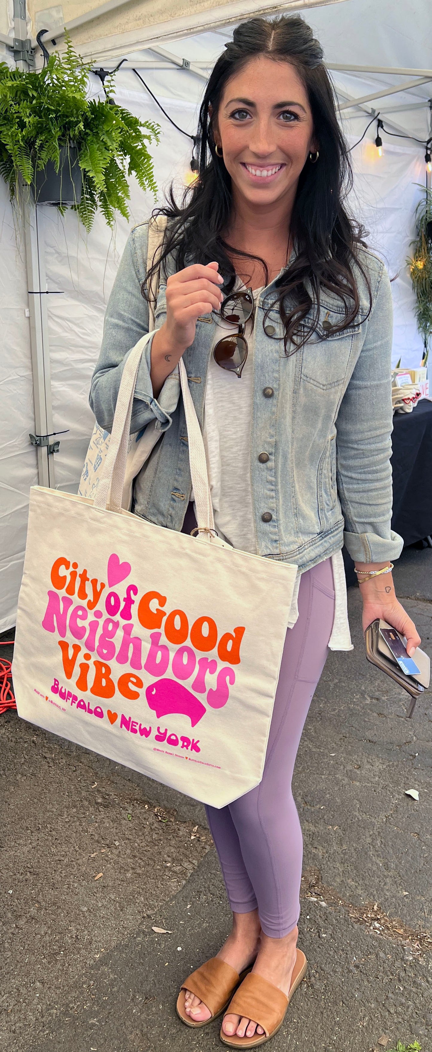 “City of Good Neighbors Vibe™” tote